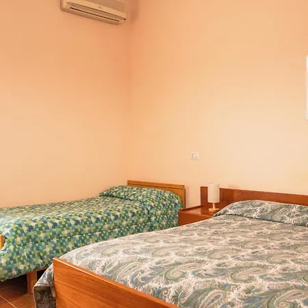Hotel 1+1 Di C.costabile & F.lli
